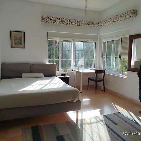 Relax Ferrandiz Homestay szállás *